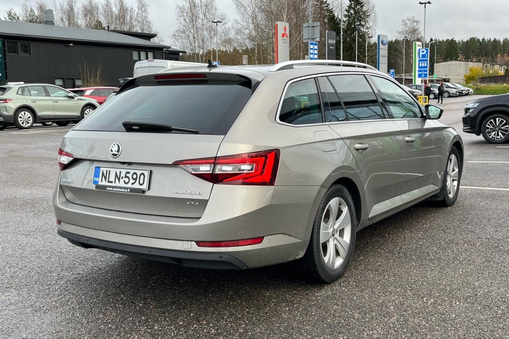 SKODA Superb 2018
