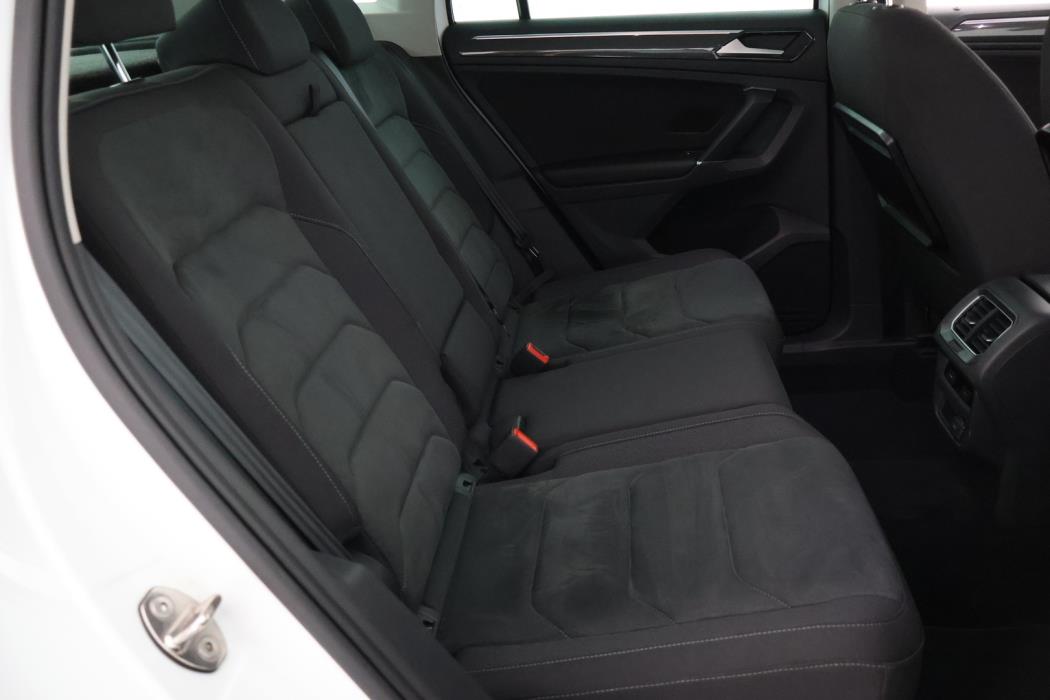 VOLKSWAGEN Tiguan 2016
