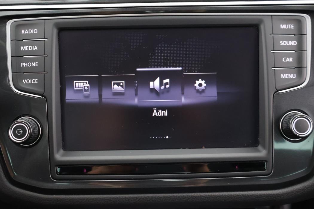 VOLKSWAGEN Tiguan 2016