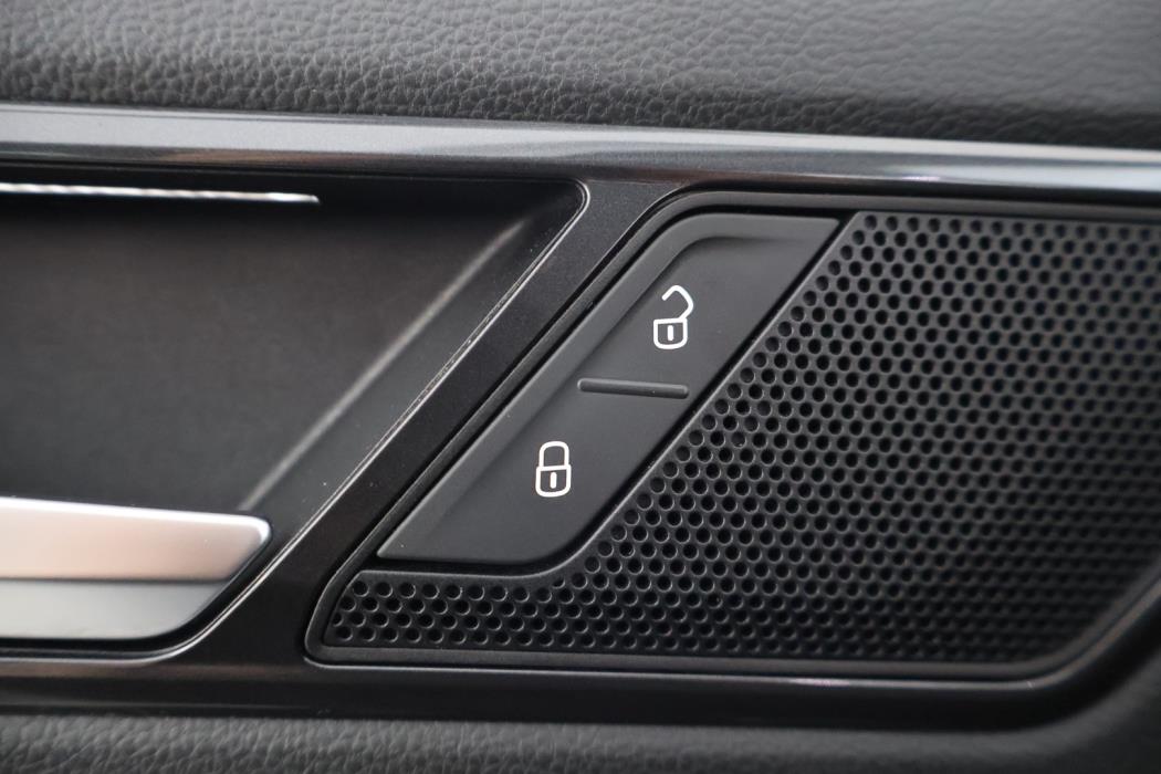VOLKSWAGEN Tiguan 2016