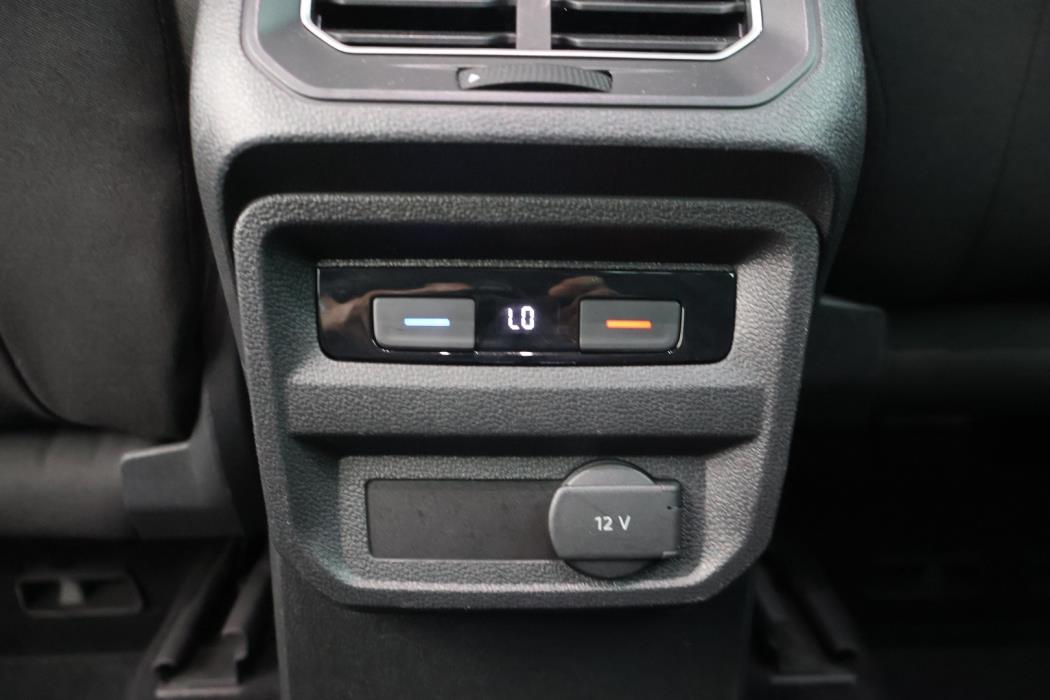 VOLKSWAGEN Tiguan 2016