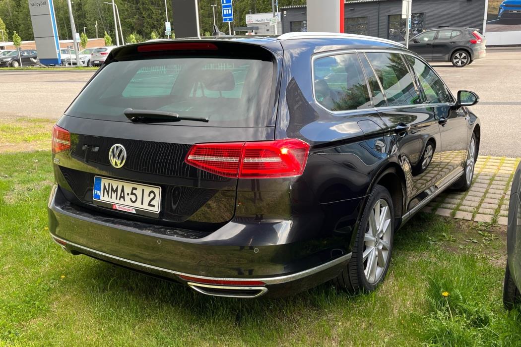 VOLKSWAGEN Passat 2017