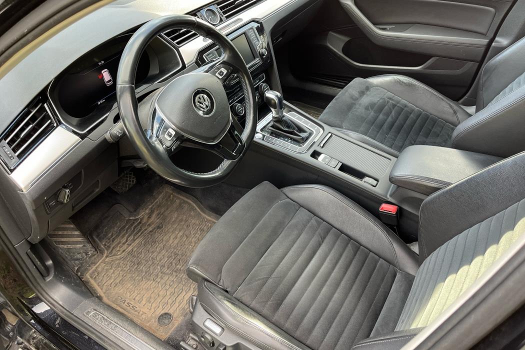 VOLKSWAGEN Passat 2017