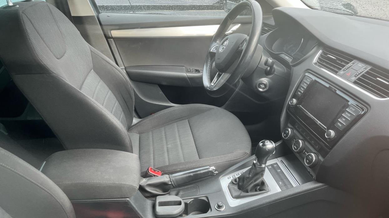 SKODA Octavia 2015