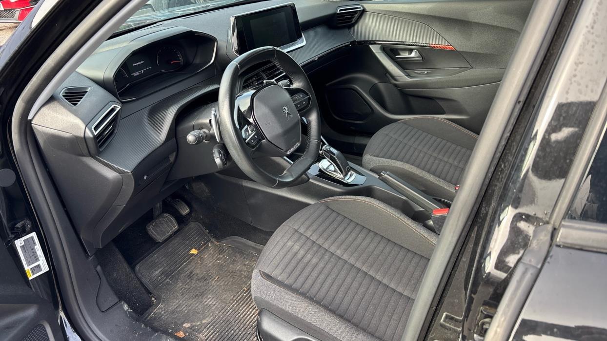 PEUGEOT 2008 2020