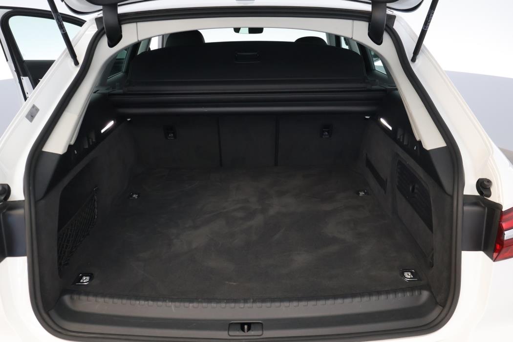 AUDI A6 2023