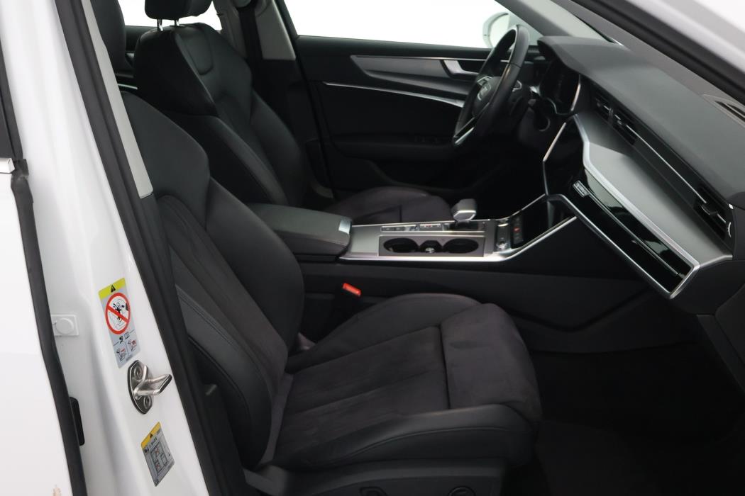 AUDI A6 2023