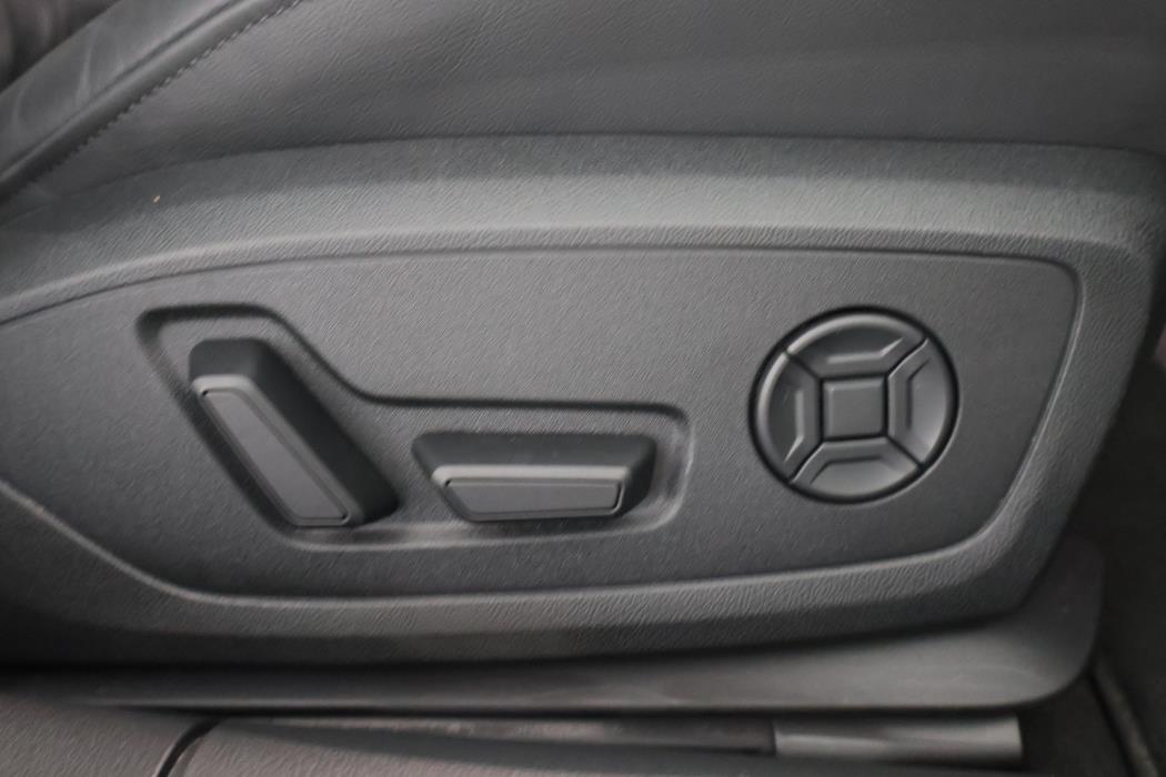 AUDI A6 2023