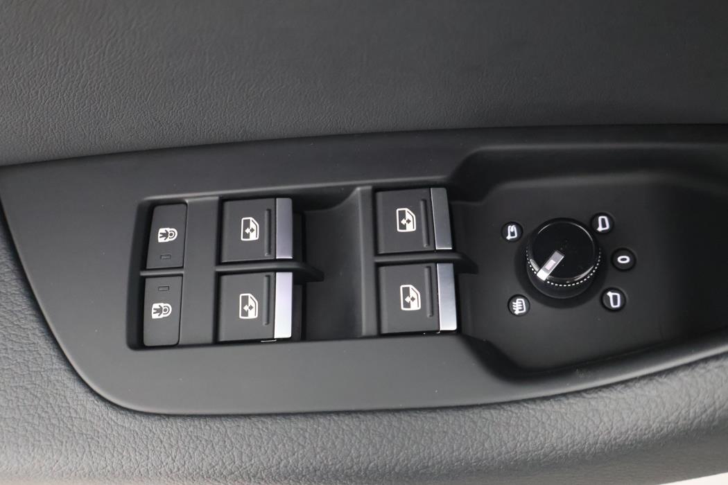 AUDI A6 2023