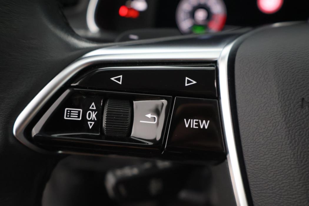 AUDI A6 2023