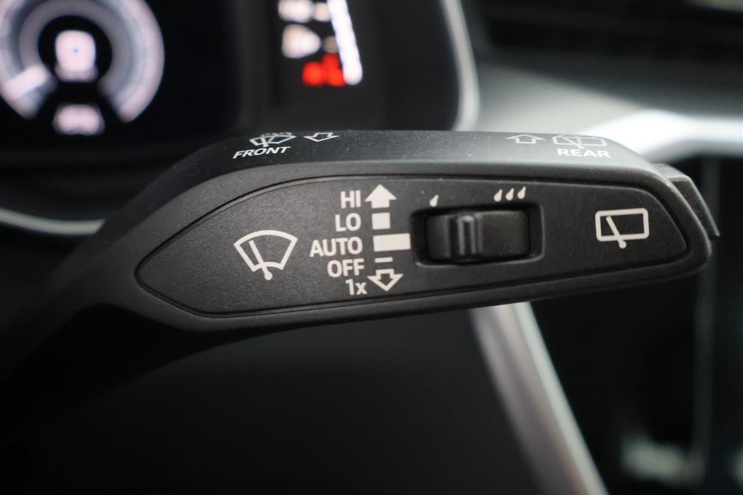AUDI A6 2023