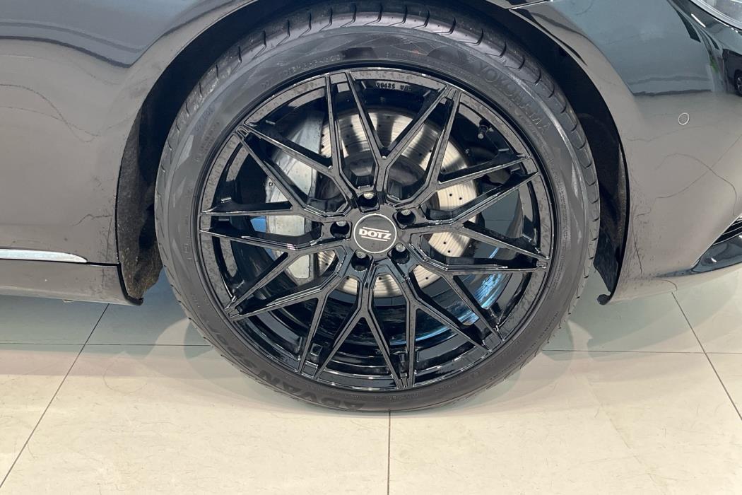 MERCEDES-BENZ S 2015