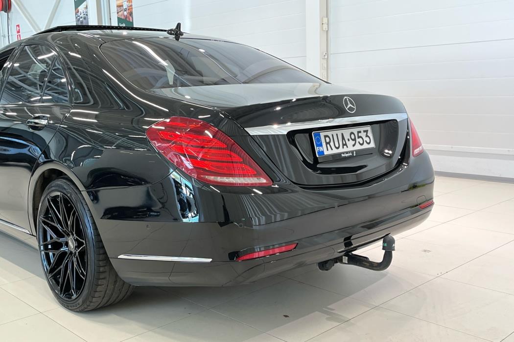 MERCEDES-BENZ S 2015