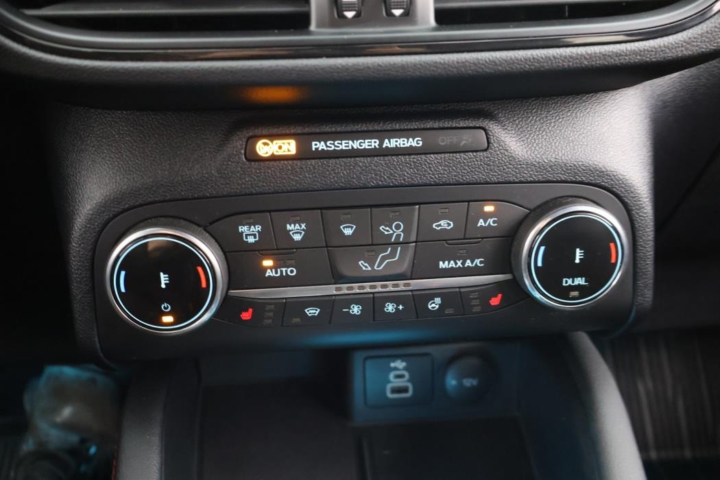 FORD Kuga 2023