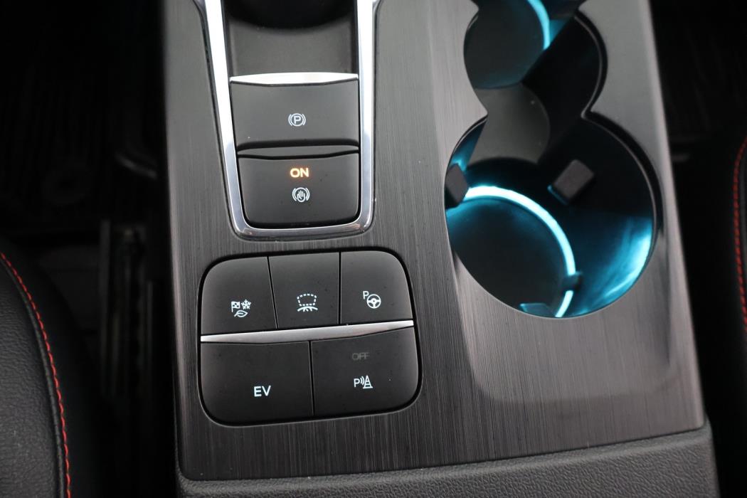 FORD Kuga 2023