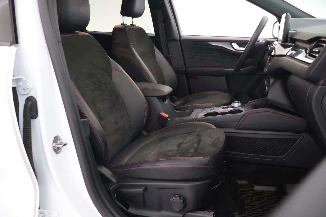 FORD Kuga 2023