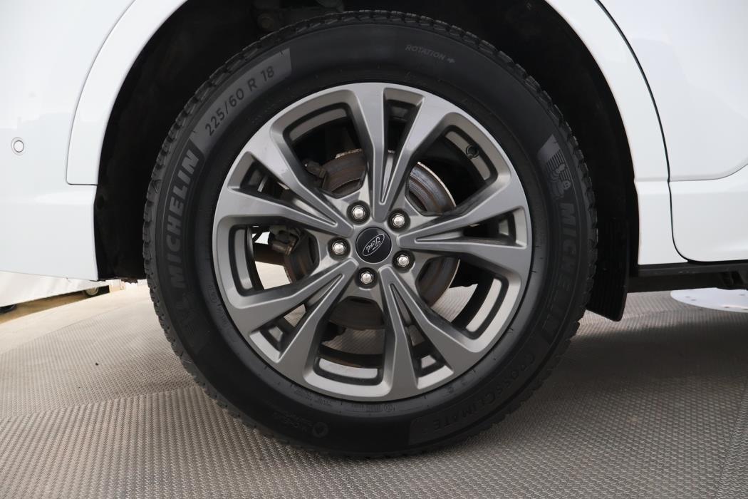 FORD Kuga 2023