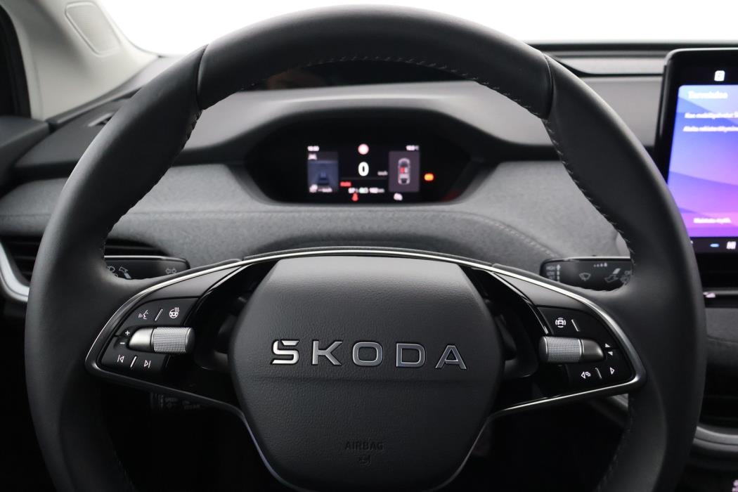 SKODA Enyaq 2025