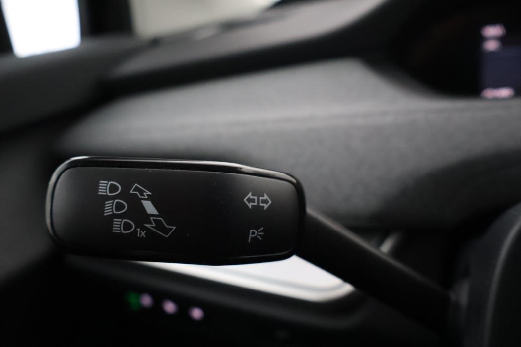 SKODA Enyaq 2025