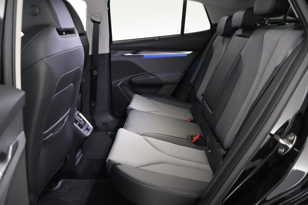SKODA Enyaq 2025