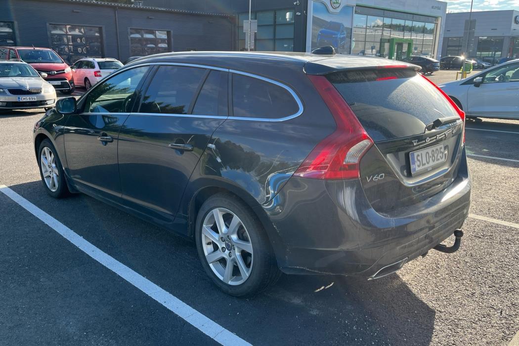 VOLVO V60 2014