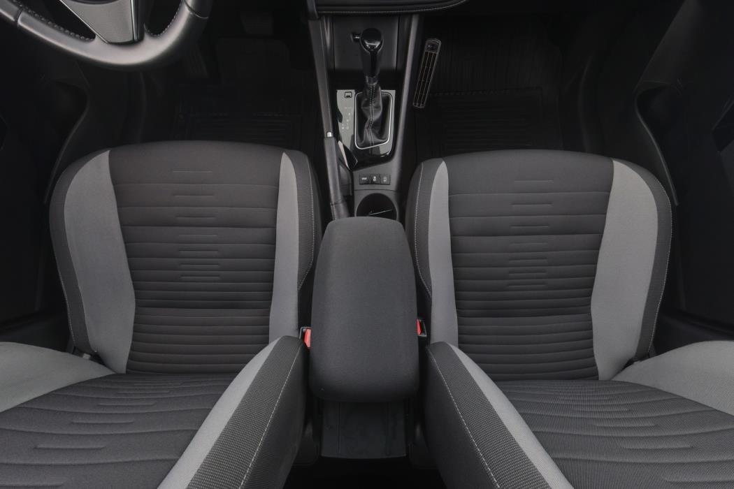 TOYOTA Auris 2017