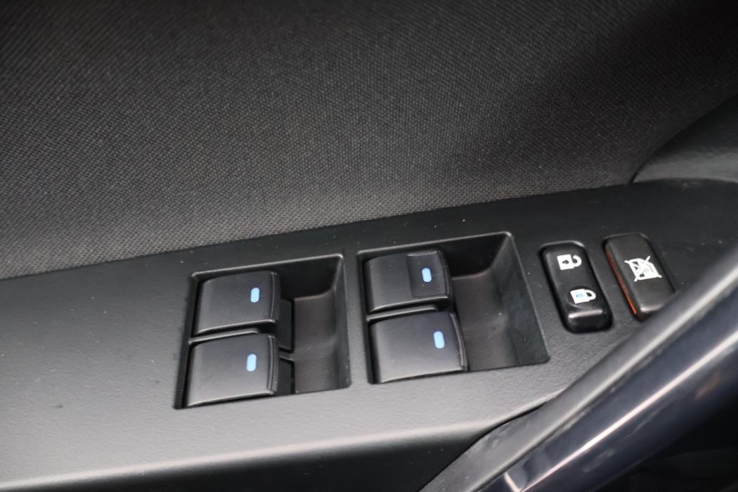 TOYOTA Auris 2017