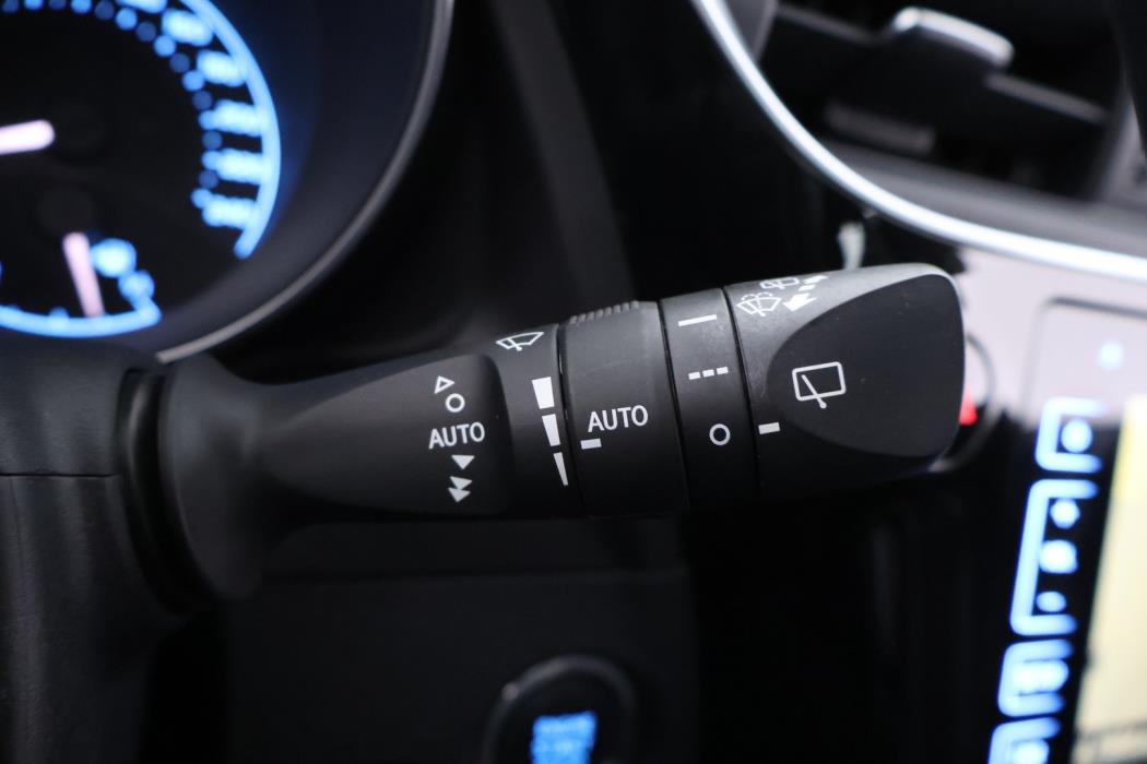 TOYOTA Auris 2017