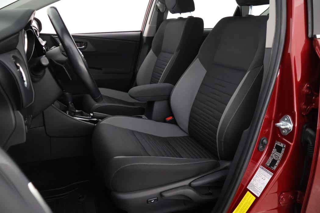 TOYOTA Auris 2017