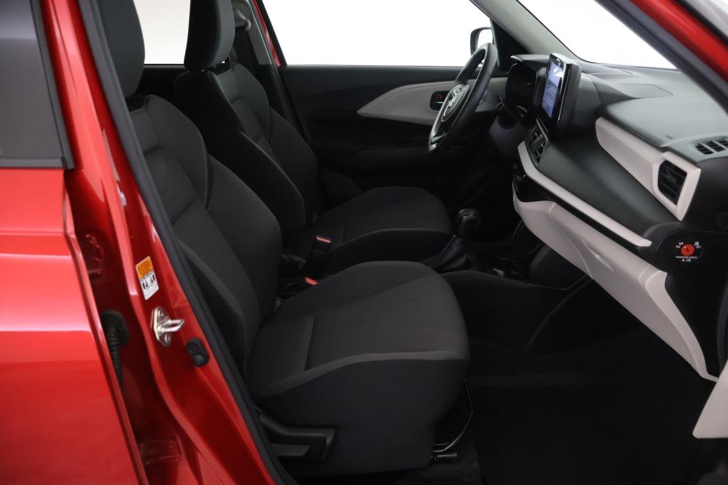 SUZUKI Swift 2025