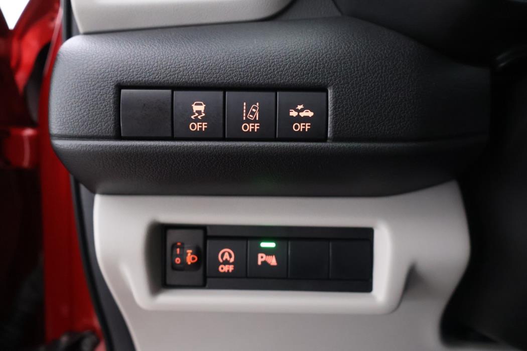 SUZUKI Swift 2025
