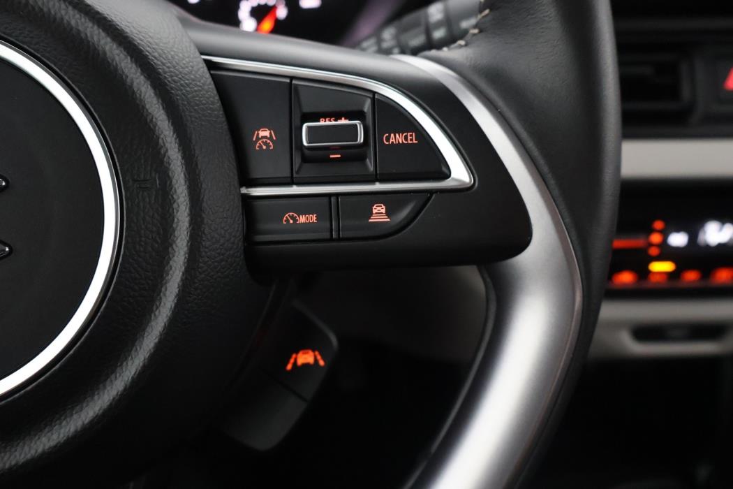 SUZUKI Swift 2025