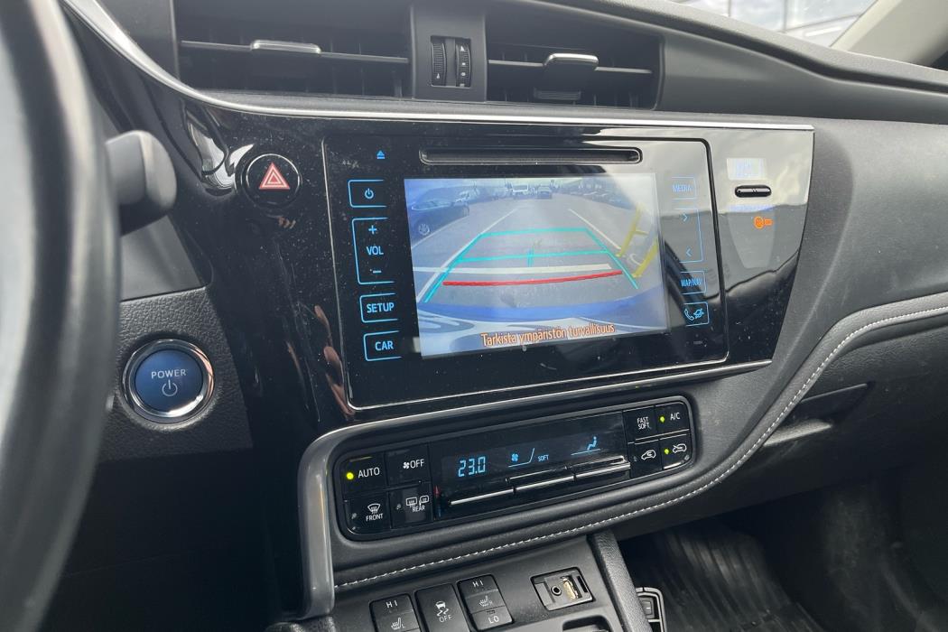TOYOTA Auris 2017