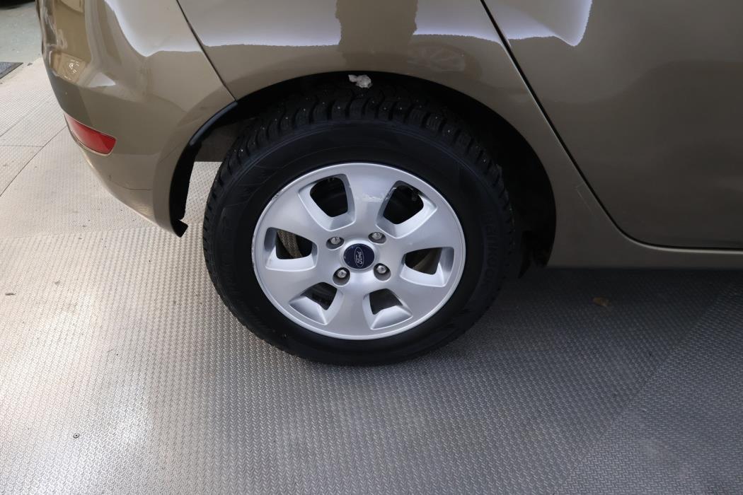 FORD Fiesta 2013