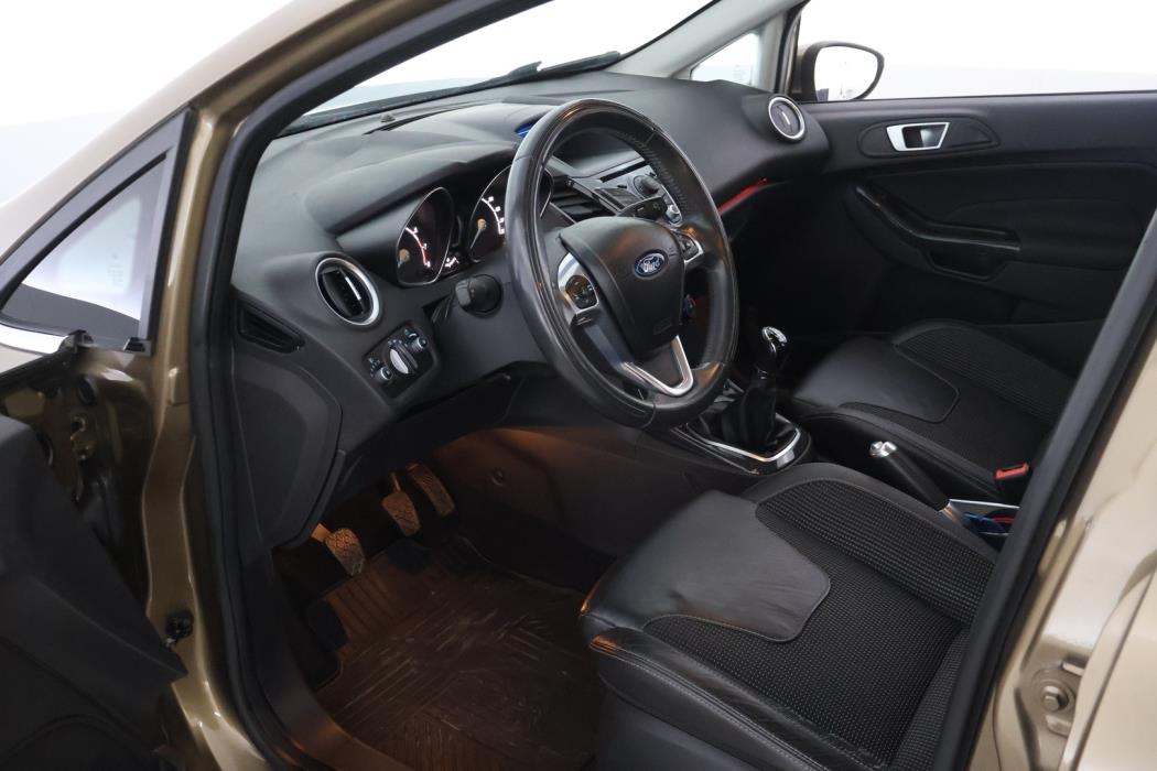 FORD Fiesta 2013