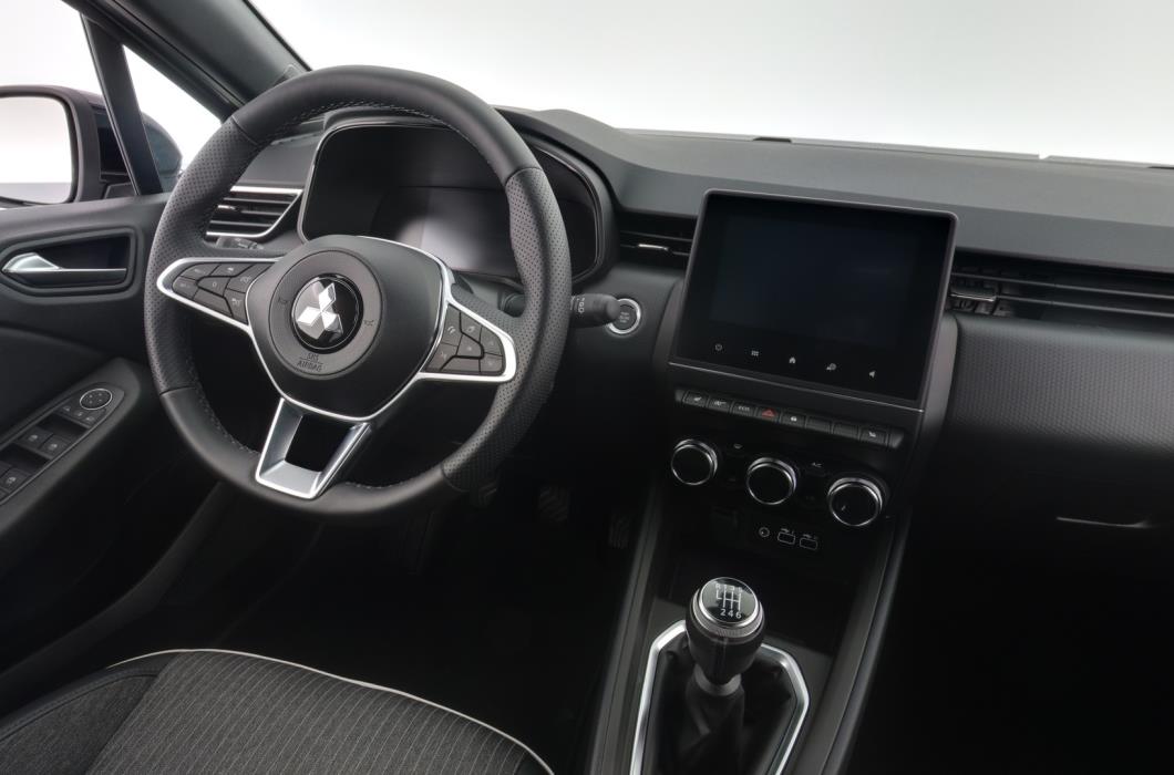 MITSUBISHI Colt 2024