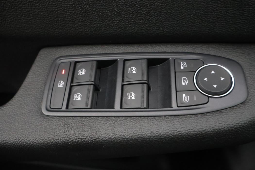 MITSUBISHI Colt 2024