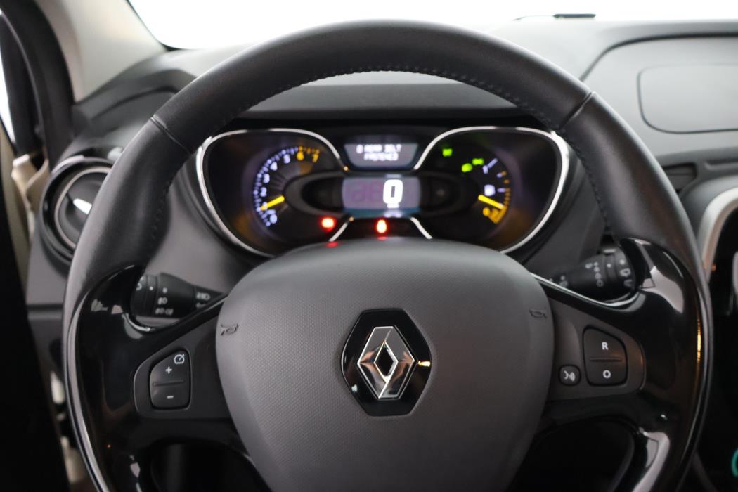 RENAULT Captur 2015