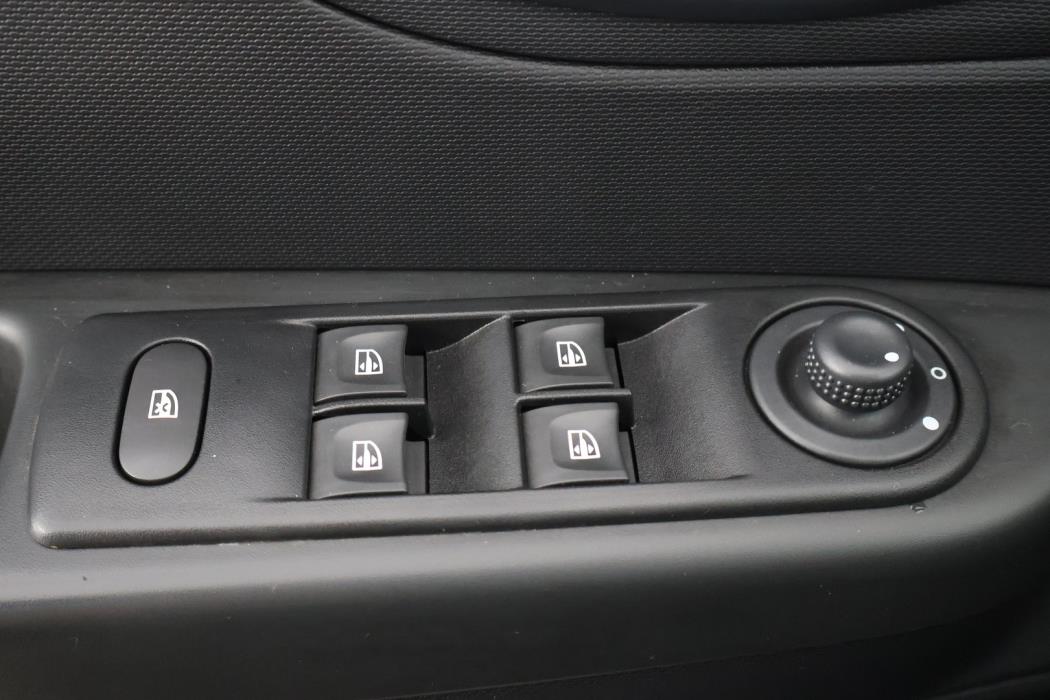 RENAULT Captur 2015