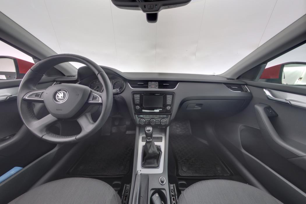 SKODA Octavia 2015