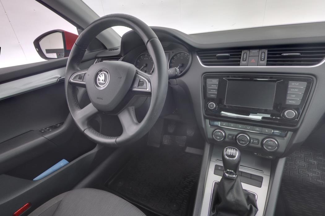 SKODA Octavia 2015