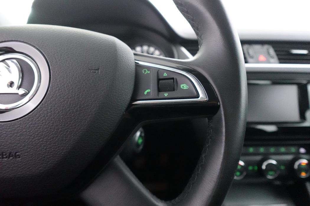 SKODA Octavia 2015