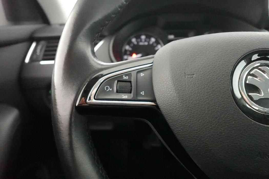 SKODA Octavia 2016