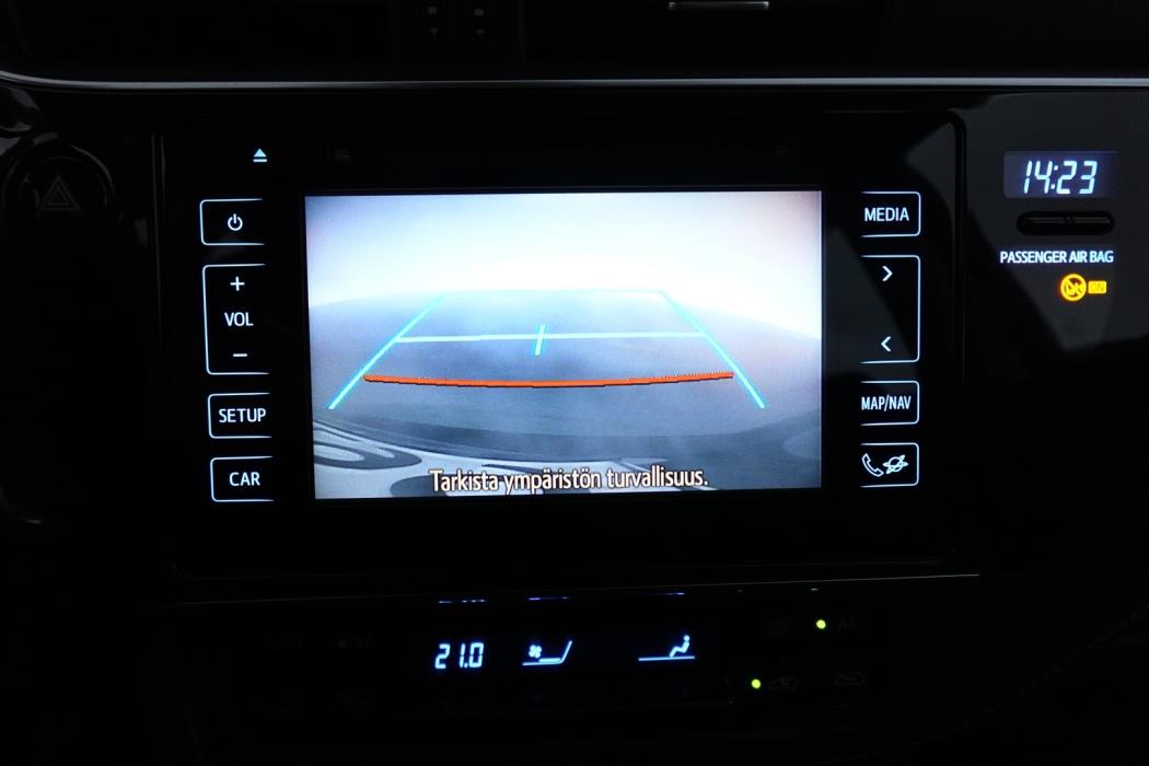 TOYOTA Auris 2017