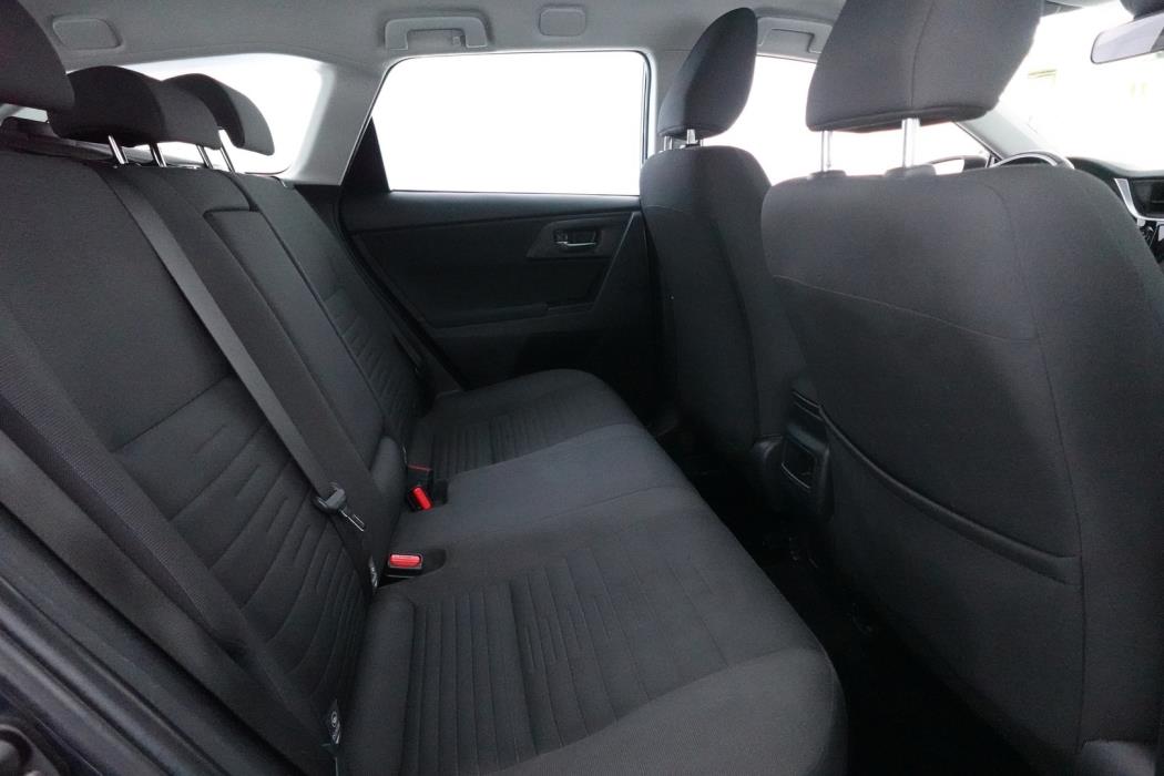 TOYOTA Auris 2017