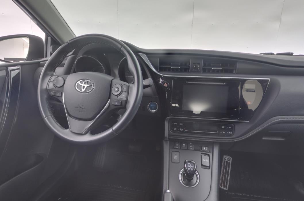 TOYOTA Auris 2019