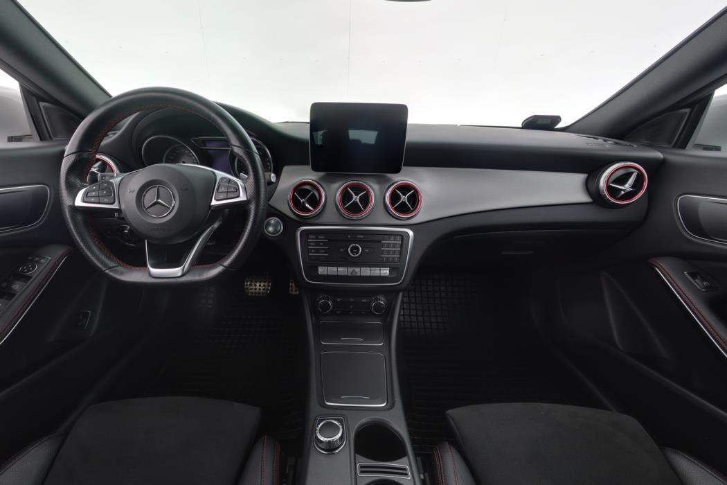 MERCEDES-BENZ CLA 2018