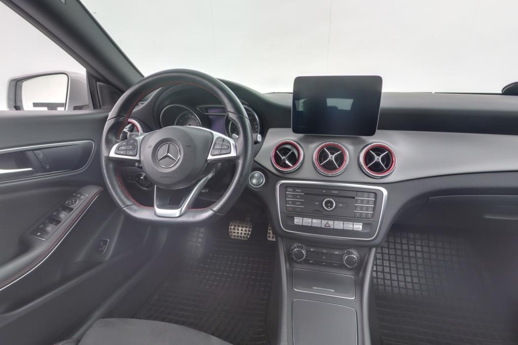 MERCEDES-BENZ CLA 2018