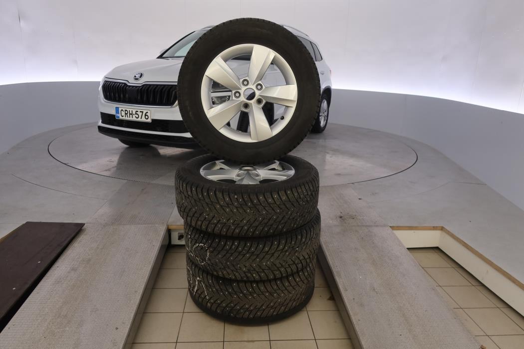 SKODA Karoq 2024