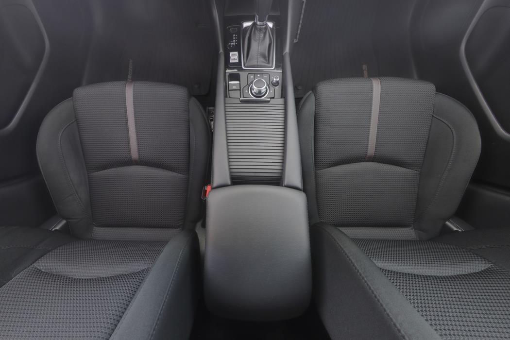 MAZDA 3 2018
